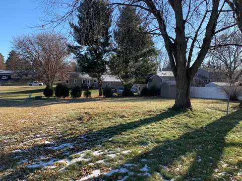 425 7th St NW, Plainview, MN 55964 photo 3