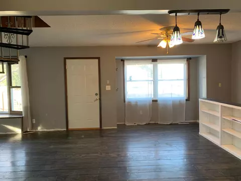 425 7th St NW, Plainview, MN 55964 photo 4