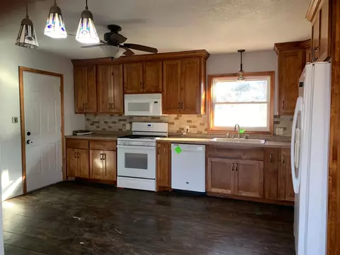 425 7th St NW, Plainview, MN 55964 photo 5