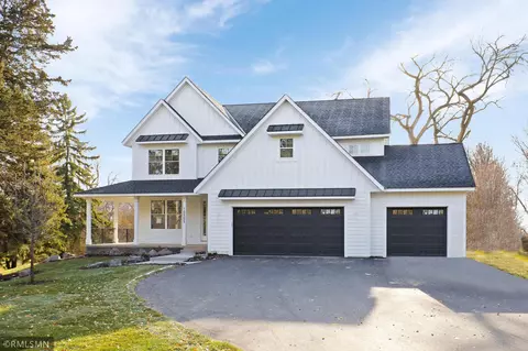 10505 Crestridge Dr, Minnetonka, MN 55305