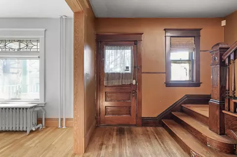 733 3rd St E, Saint Paul, MN 55106 photo 5