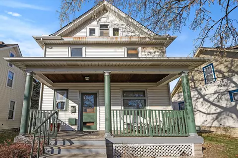 733 3rd St E, Saint Paul, MN 55106 photo 2