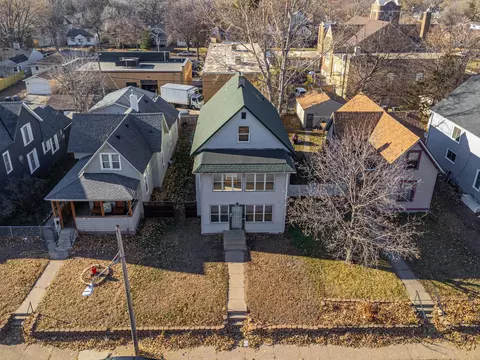 4647 Bryant Ave N, Minneapolis, MN 55412