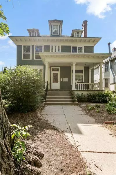 460 Marshall Ave #C, Saint Paul, MN 55102