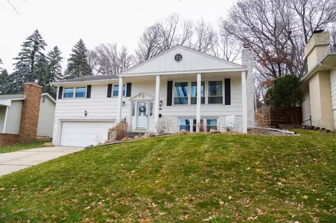 2210 11th Ave NW, Rochester, MN 55901