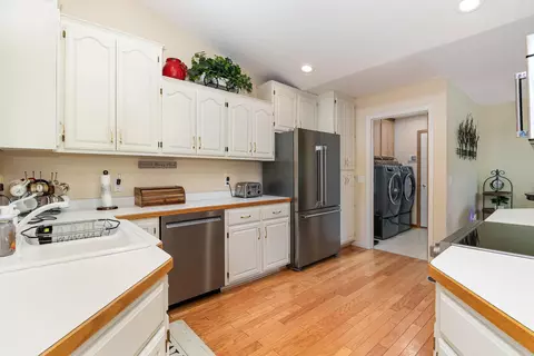 4195 Starbridge Ct, Eagan, MN 55122 photo 8