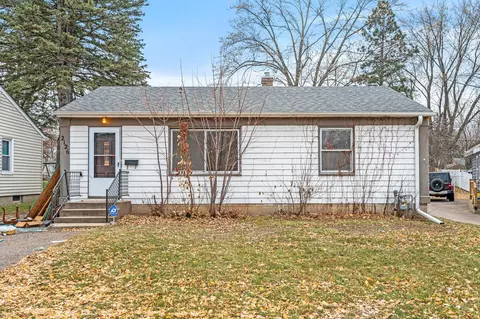 2126 Rose Ave E, Saint Paul, MN 55119