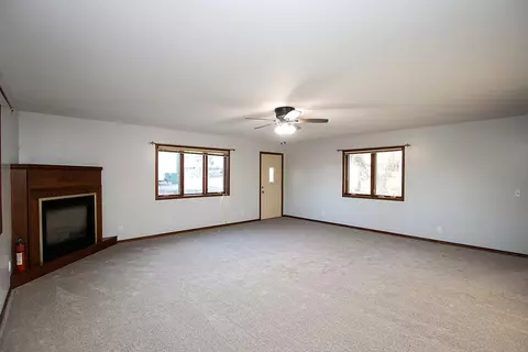 406 E Brooks St, Arlington, MN 55307 photo 8