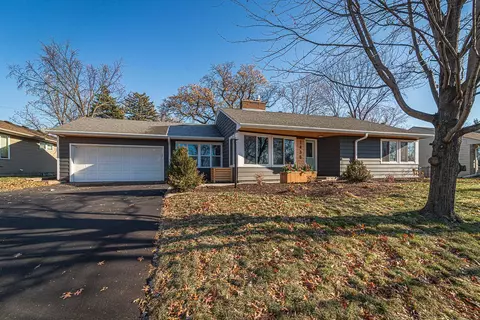 1436 Mississippi River Blvd S, Saint Paul, MN 55116