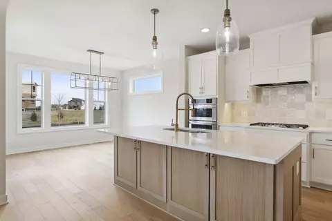 17000 47th Ave N, Plymouth, MN 55446