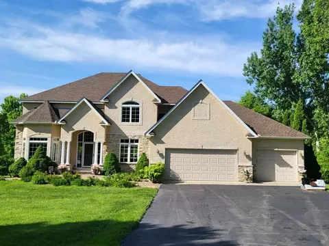 2386 99th St E, Inver Grove Heights, MN 55077