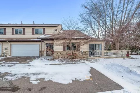1101 Aston Cir, Burnsville, MN 55337