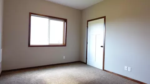 1021 45th Ave NE, Saint Cloud, MN 56304 photo 17