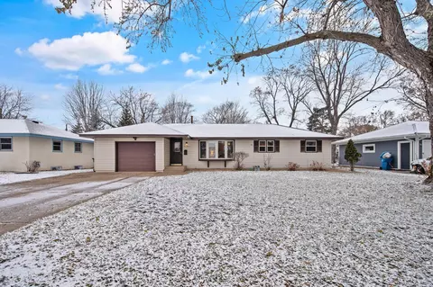 6190 NE 7th St, Fridley, MN 55432