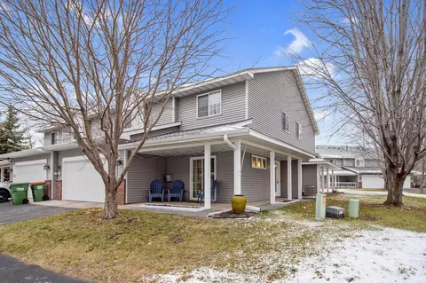 7823 Oak Ct, Lino Lakes, MN 55014