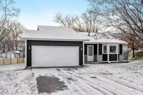 6829 Empire Ln N, Maple Grove, MN 55311