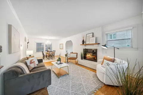 1688 Mississippi River Blvd S, Saint Paul, MN 55116