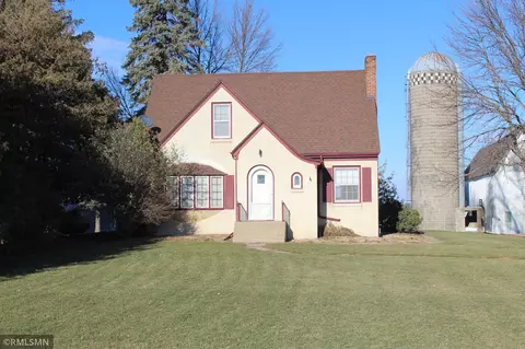 10544 40th St SW, Howard Lake, MN 55349