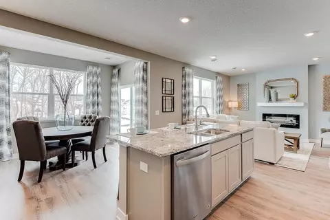 442 Blueridge St, Delano, MN 55328