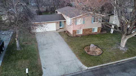 13 Thomas St, Morris, MN 56267 photo 2