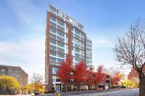 222 2nd St SE #204, Minneapolis, MN 55414