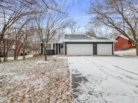 6860 Empire Ln N, Maple Grove, MN 55311