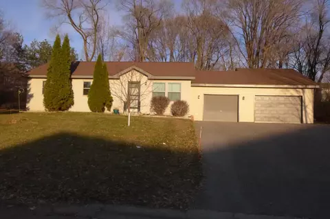 554 Gibbs St S, Prescott, WI 54021