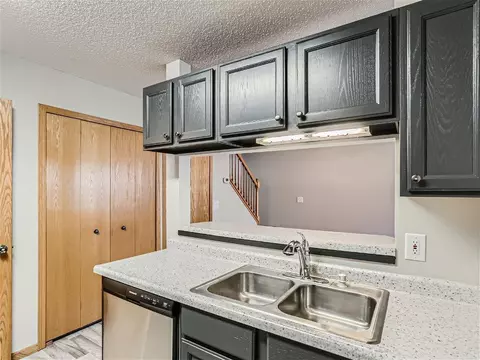 4411 Naper Bay #94, Eagan, MN 55122 photo 12