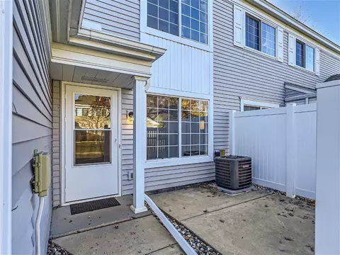 4411 Naper Bay #94, Eagan, MN 55122 photo 3