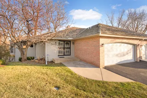 6101 Waterford Ct S, Edina, MN 55436