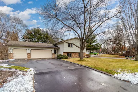 4083 Edgewood Rd NE, Circle Pines, MN 55014