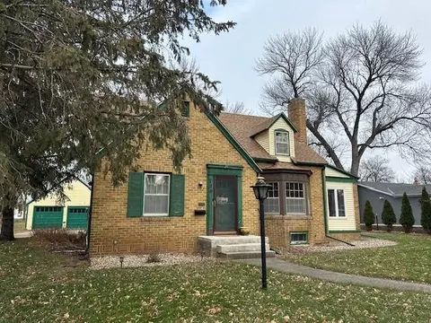 720 13th St, Windom, MN 56101 photo 2