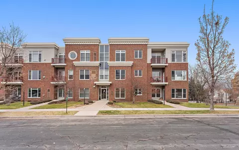 100 4th Ave N #301, South Saint Paul, MN 55075