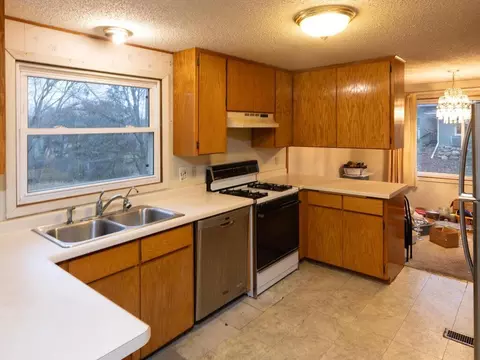 7260 Pioneer Trl, Greenfield, MN 55357 photo 8