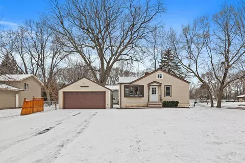 7413 W River Rd, Brooklyn Park, MN 55444
