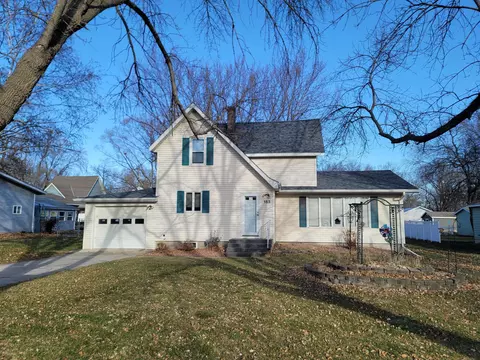153 Prairie St E, Cottonwood, MN 56229