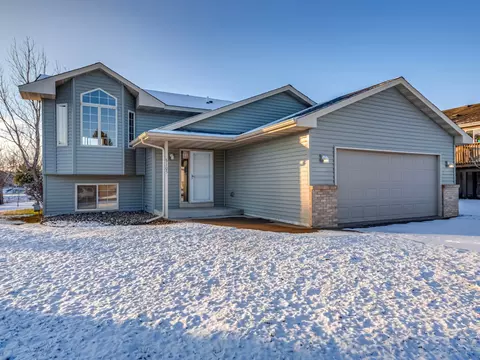 5105 Ridge Rd, Big Lake, MN 55309