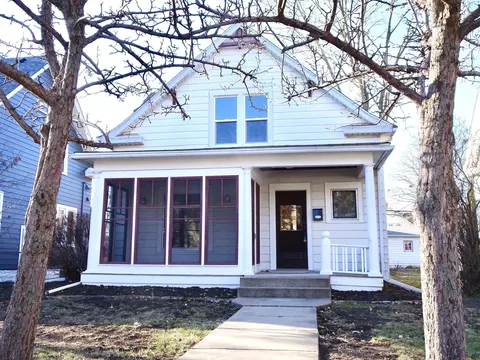 2120 31st Ave S, Minneapolis, MN 55406