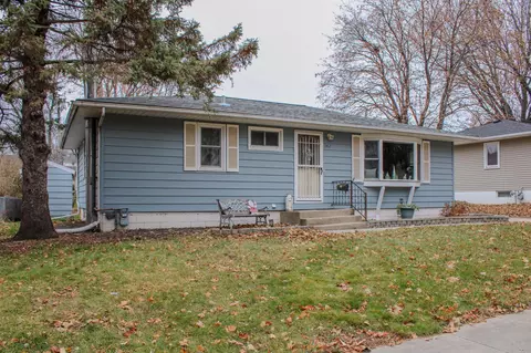 2412 25th St NW, Rochester, MN 55901