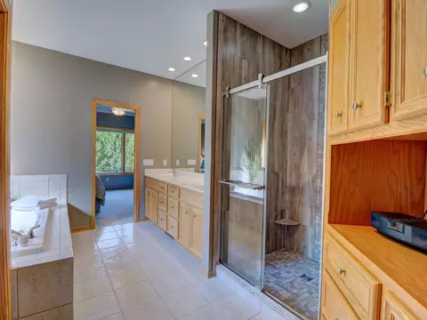 3922 Donegal Way, Eagan, MN 55122 photo 15