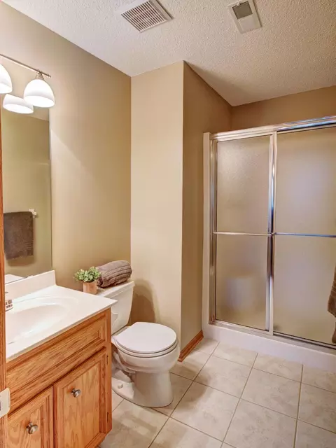 3922 Donegal Way, Eagan, MN 55122 photo 29