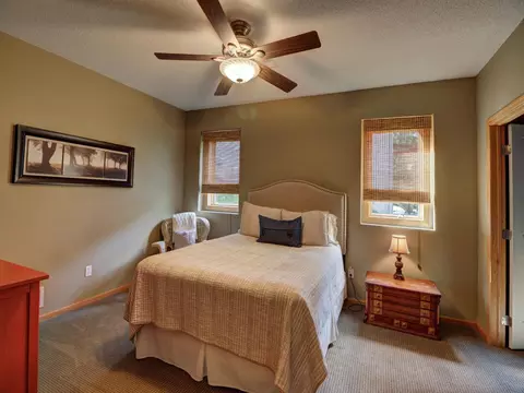 3922 Donegal Way, Eagan, MN 55122 photo 26
