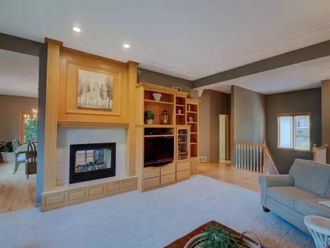 3922 Donegal Way, Eagan, MN 55122 photo 11