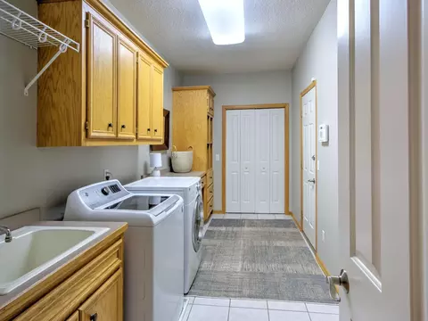 3922 Donegal Way, Eagan, MN 55122 photo 39