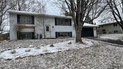 808 Elm Ave E, Delano, MN 55328