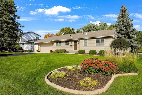 9416 Northwood Pkwy, New Hope, MN 55427