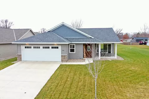 900 19th St SE, Willmar, MN 56201 photo 2