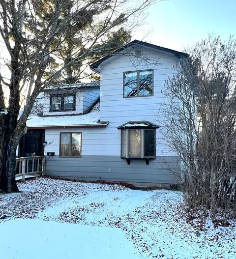 507 4th St SE, Deer River, MN 56636