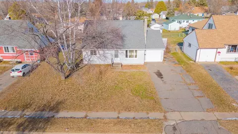 203 Fairfax Rd, Hoyt Lakes, MN 55750