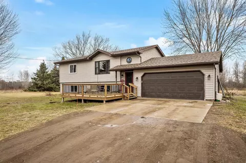 6655 360th St, North Branch, MN 55056